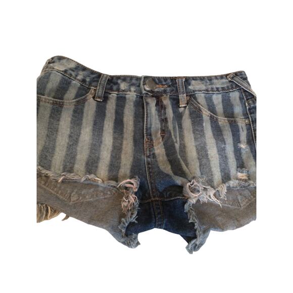 Free People Women's Blue Striped Short Shorts Size 26/US 2 Distressed - Picture 13 of 13